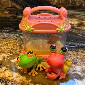 Littlest Pet Shop hermit crab and frog